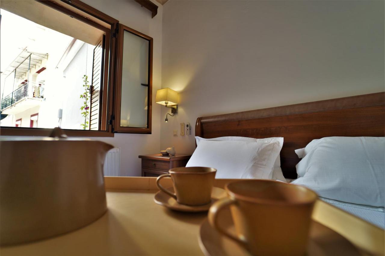 Hotel Tourist Парга Экстерьер фото