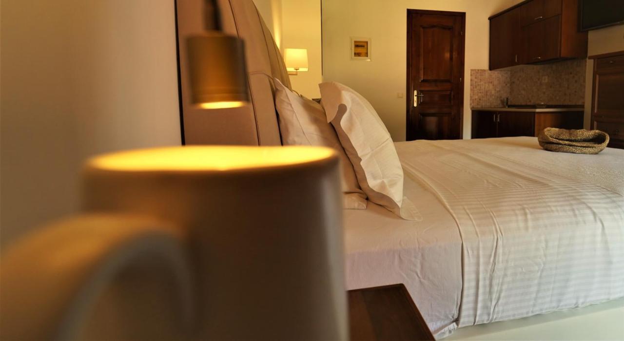 Hotel Tourist Парга Экстерьер фото